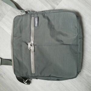 Baggallini crossbody